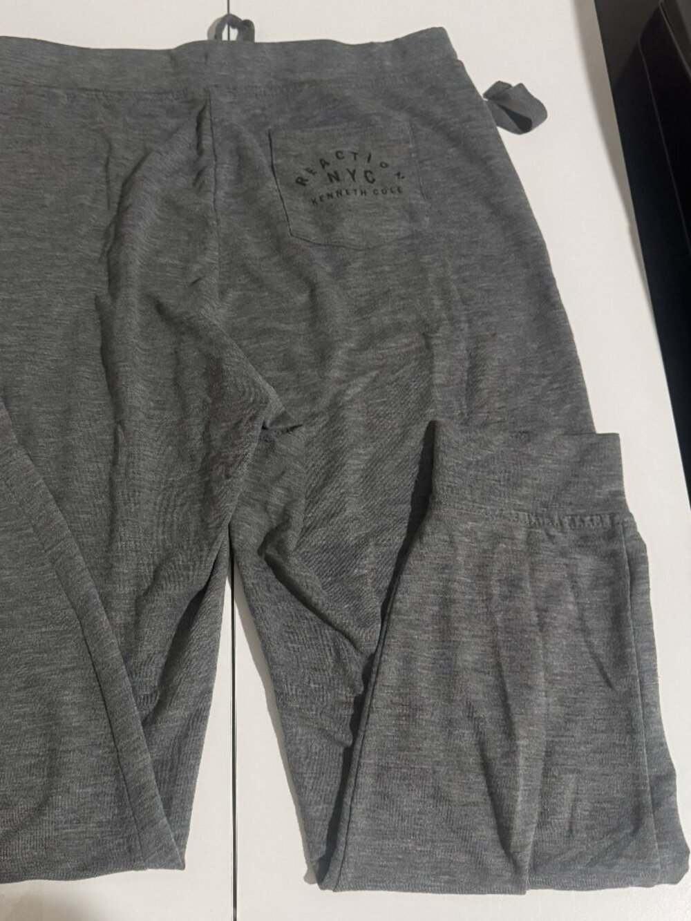 Kenneth Cole Reaction Men’s Gray Joggers Size Medium M